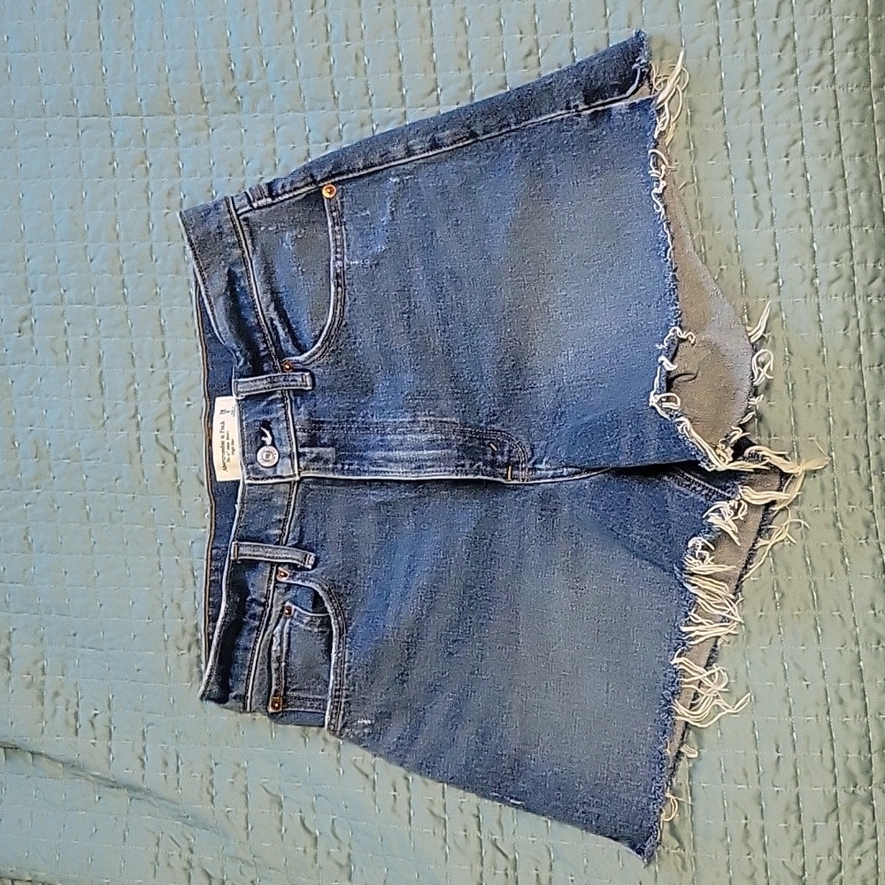 Abercrombie & Fitch Curve Love High Rise Mom Short sz 28/6